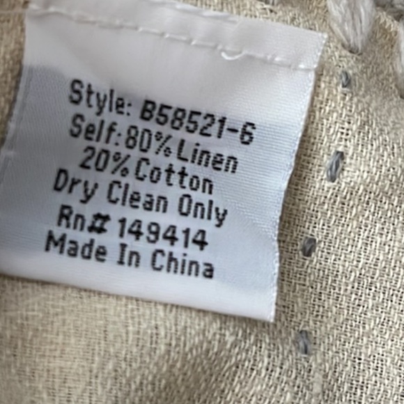 Biya by Jonny Was Cream Aro Embroidered Fringe Detail Linen Blend Poncho - Picture 8 of 10